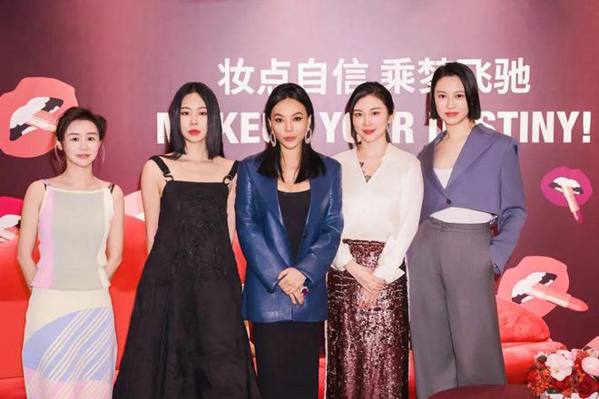 技与未来的时尚碰撞新能源旗舰再定义冰球突破游戏网站“伊”手快报 科(图17)